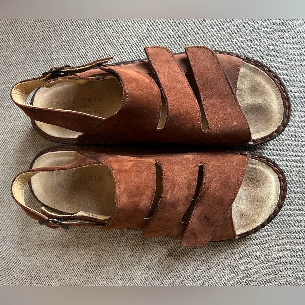 David Tate brown leather sandals